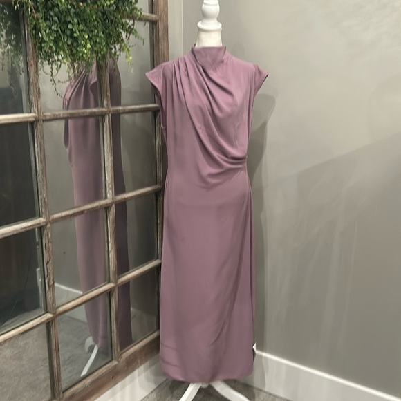 ASOS DESIGN high neck sleeveless midi dress with draped neck in grape US 8 - Picture 1 of 6